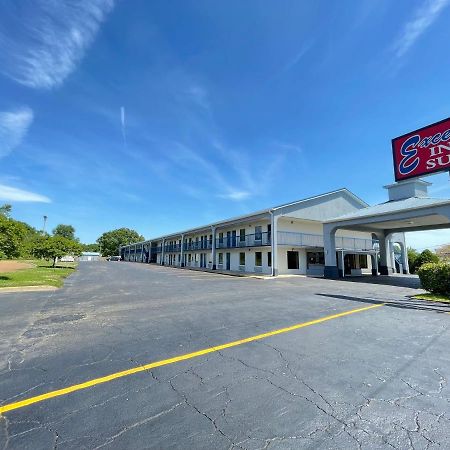 Excellent Inn & Suites ナチェズ エクステリア 写真